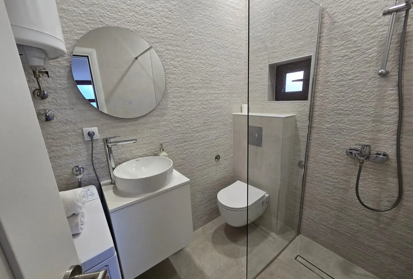 Prodaja, jednosoban stan, 50m², Kalimanj, Tivat