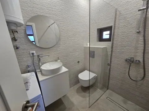 Prodaja, jednosoban stan, 50m², Kalimanj, Tivat - image 15