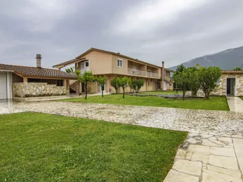 Sale, house, 400m², Danilovgrad, Crna Gora - image 36