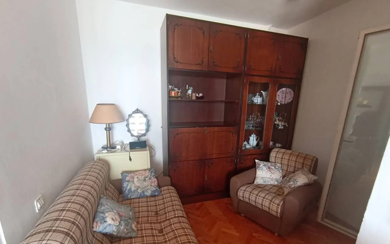 Izdavanje, kuća, 100m², Dobra Voda, Budva