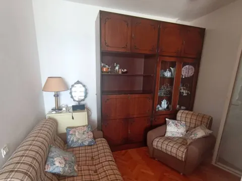 Izdavanje, kuća, 100m², Dobra Voda, Budva - image 4