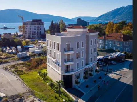 Prodaja, dvosoban stan, 85m², Porto Montenegro, Tivat - image 10