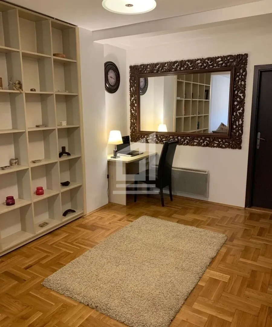 Prodaja, trosoban stan, 86m², Centar, Podgorica