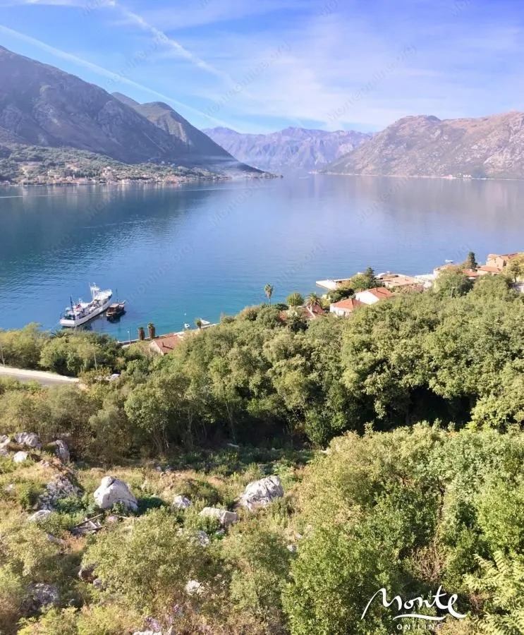 Prodaja, plac, 3060m², Dobrota, Kotor