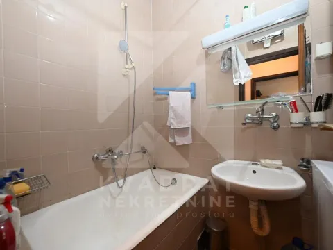 Izdavanje, garsonjera, 40m², Preko Morače, Podgorica - image 5