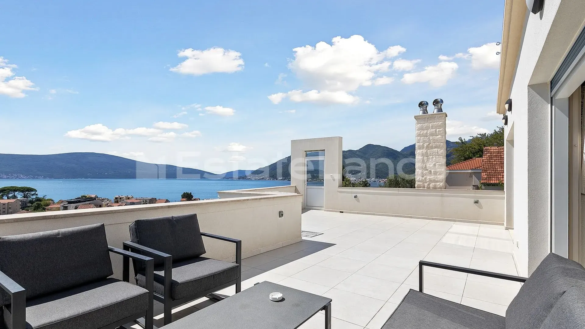 Izdavanje, kuća, 150m², Donja Lastva, Tivat