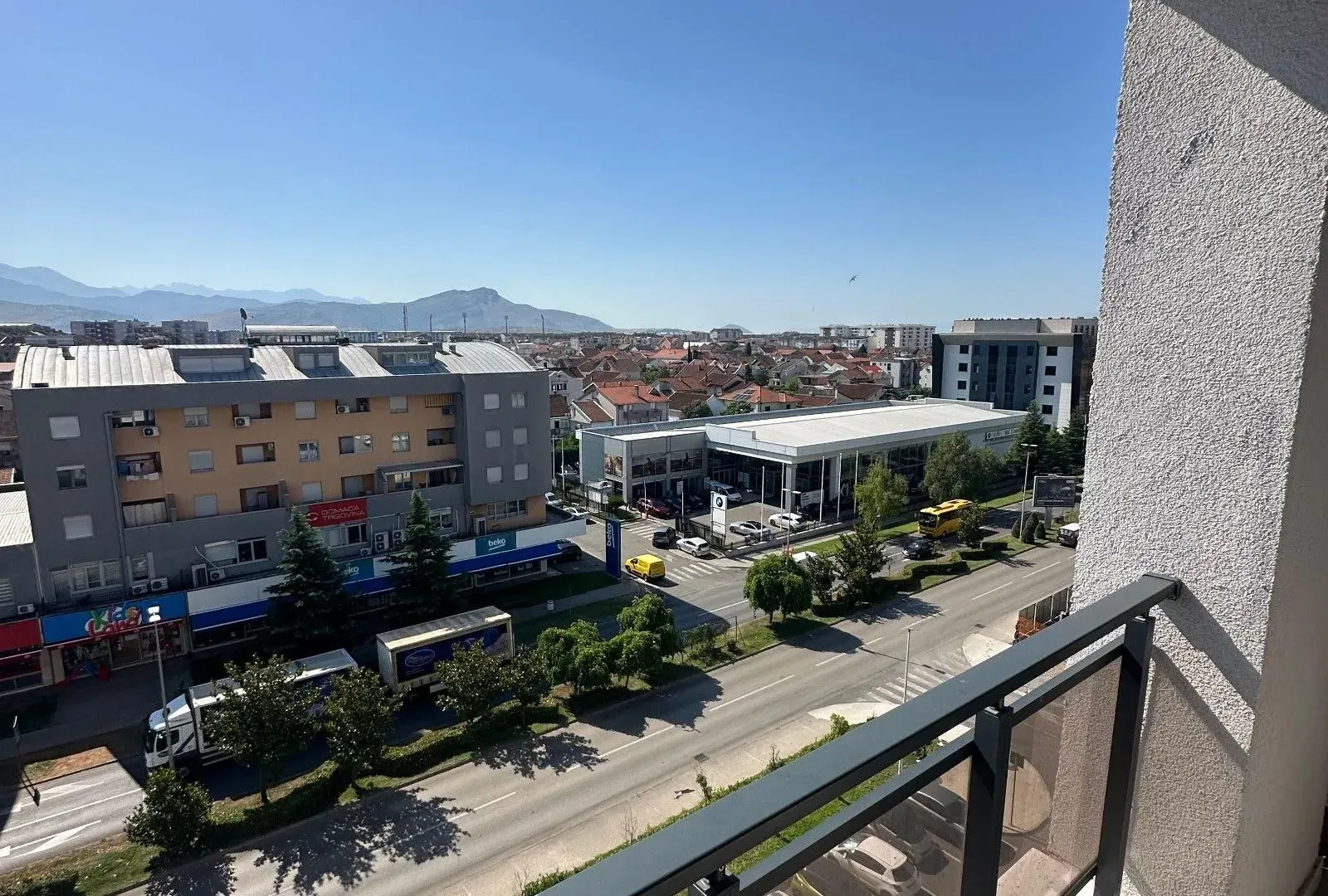 Prodaja, trosoban stan, 104m², Stari Aerodrom, Podgorica