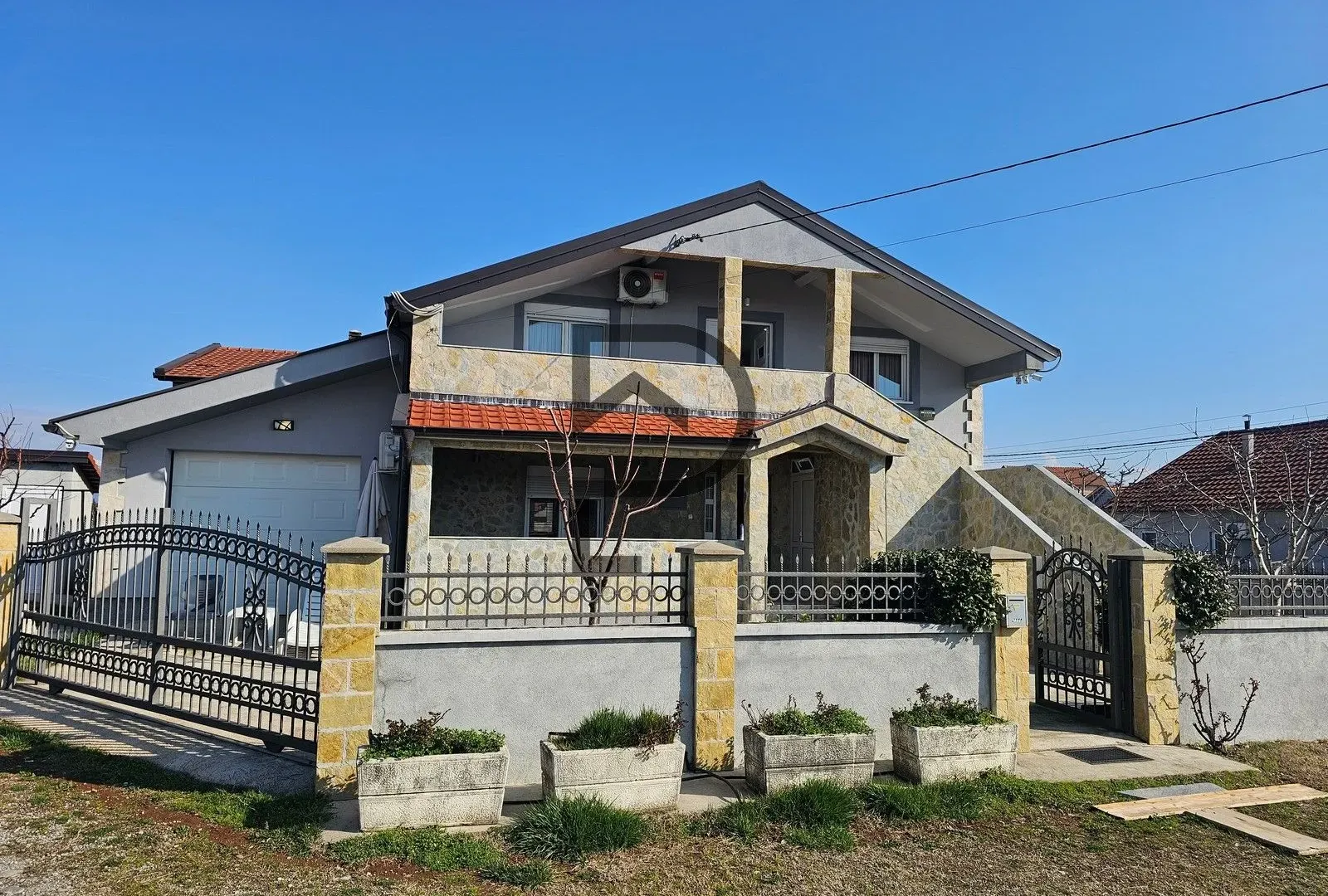 Sale, house, 200m², Podgorica, Crna Gora