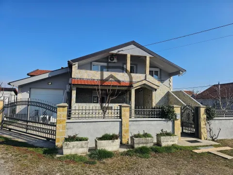 Prodaja, kuća, 200m², Podgorica, Crna Gora - image 2