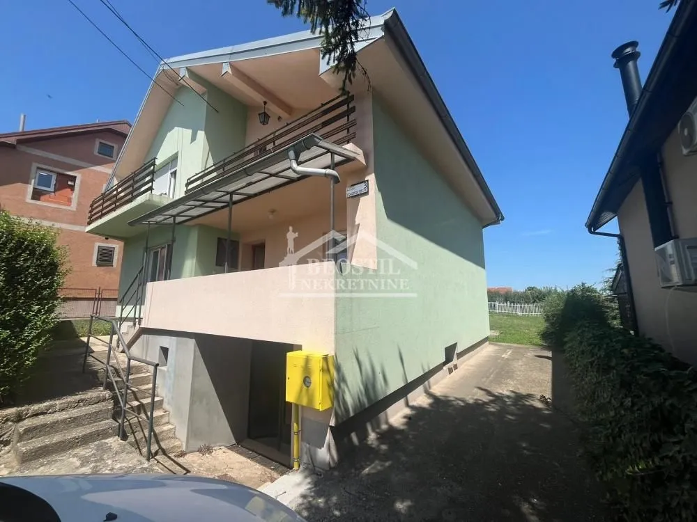 Sale, house, 250m², Papazovac, Smederevo