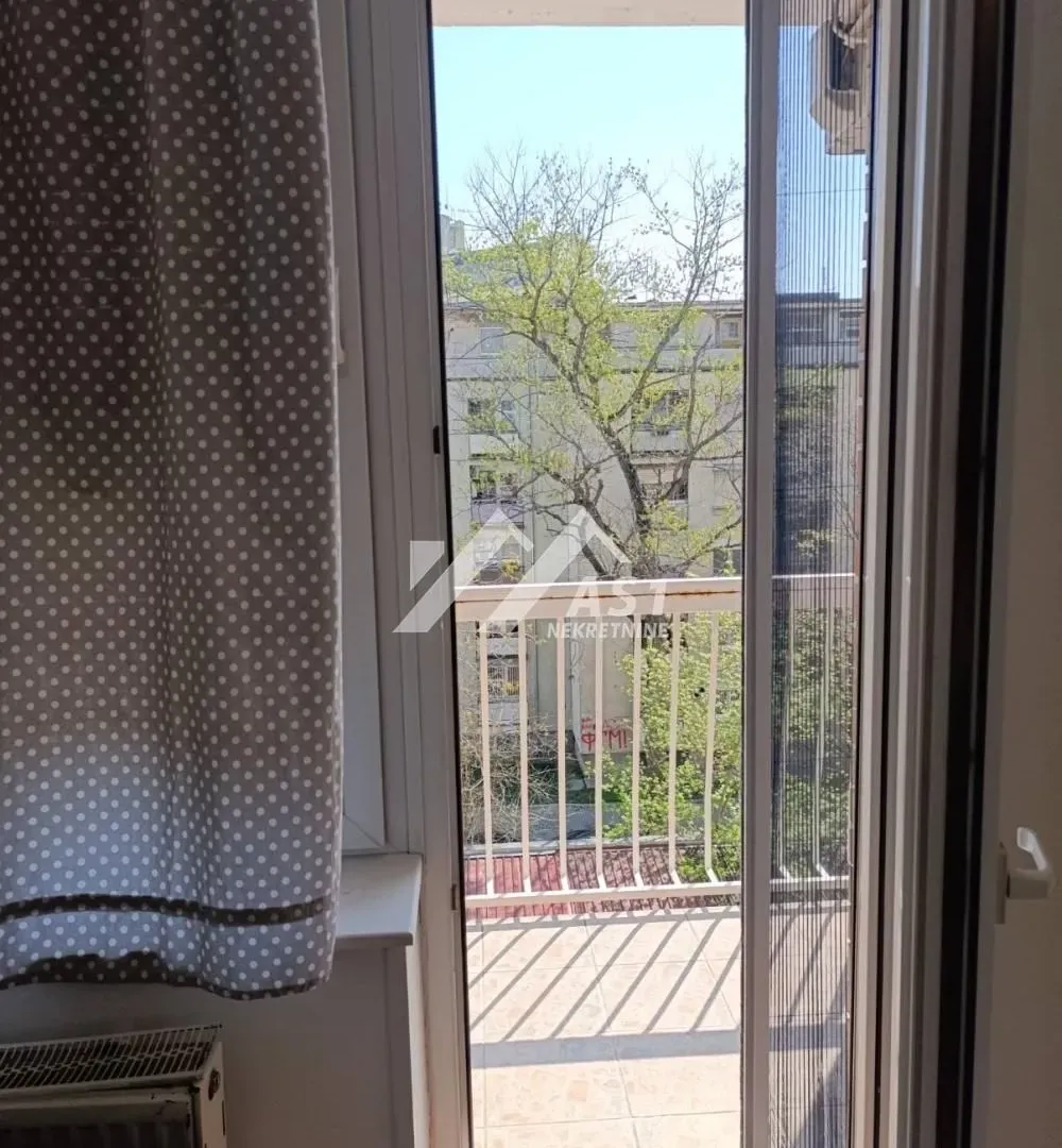 Izdavanje, stan, 24m², Grbavica, Novi Sad Sve Podlokacije