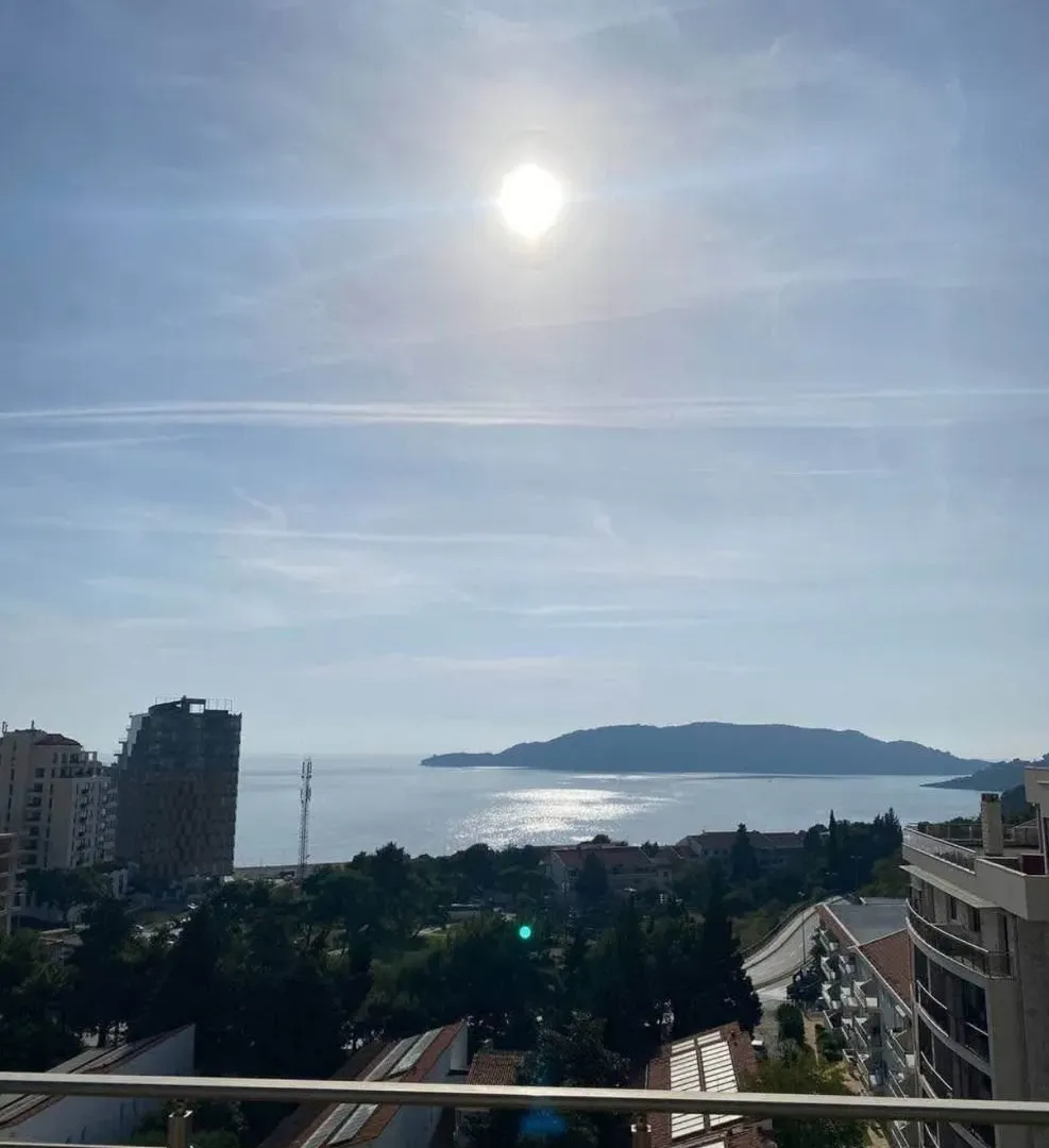 Sale, three bedroom apartment, 115m², Bečići, Budva