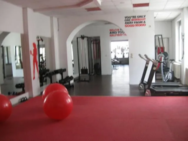 Izdavanje, poslovni prostor, 630m², Savski Venac, Beograd