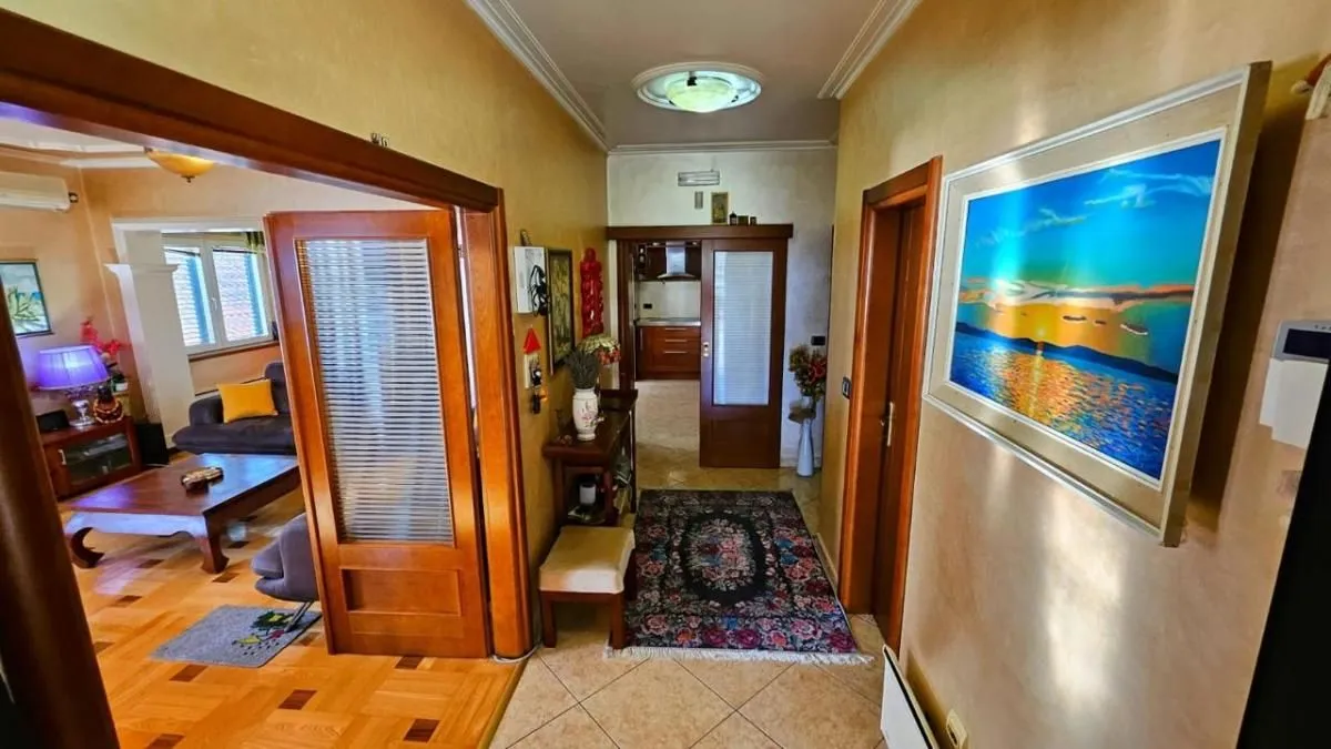 Prodaja, kuća, 280m², Herceg Novi, Crna Gora