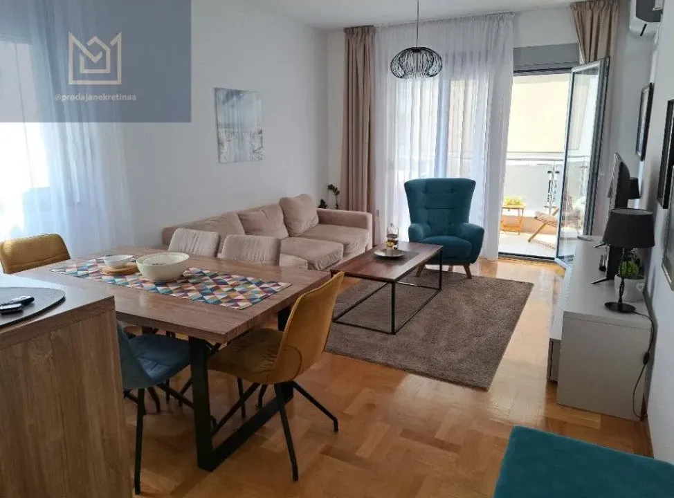 Prodaja, trosoban stan, 90m², Rozino, Budva