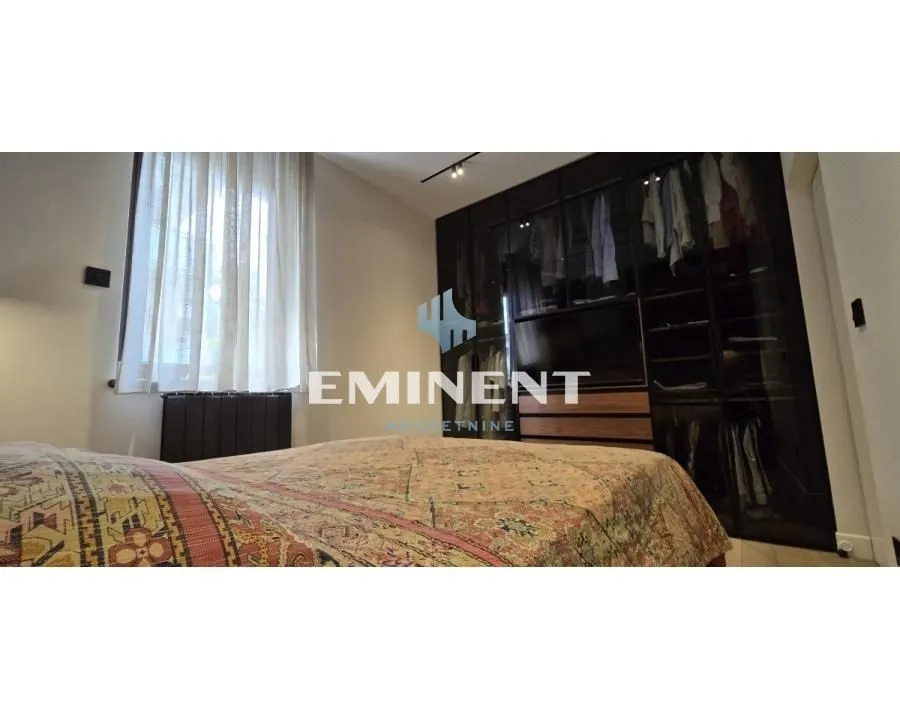 Sale, four bedroom apartment, 120m², Savski Venac, Beograd