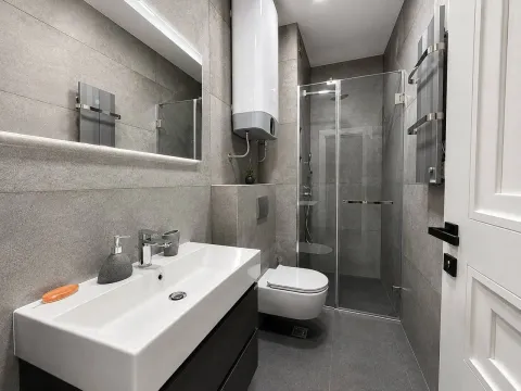 Izdavanje, dvosoban stan, 87m², Bečići, Budva - image 7