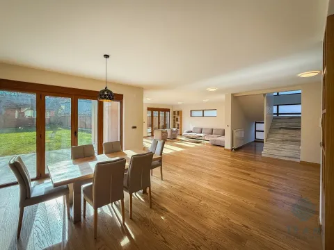 Sale, house, 330m², Centar, Kolašin - image 7