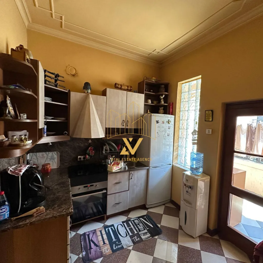 Prodaja, jednosoban stan, 70m², Centar, Podgorica
