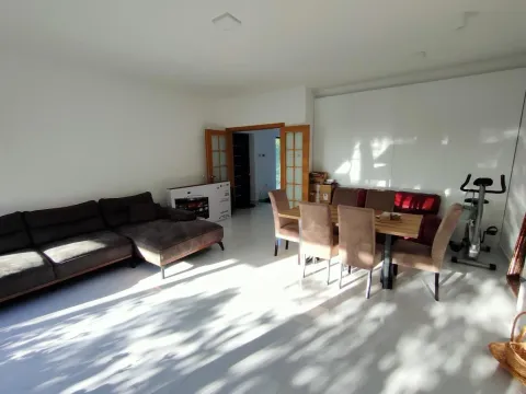 Izdavanje, kuća, 230m², Sremska Kamenica, Petrovaradin - image 15