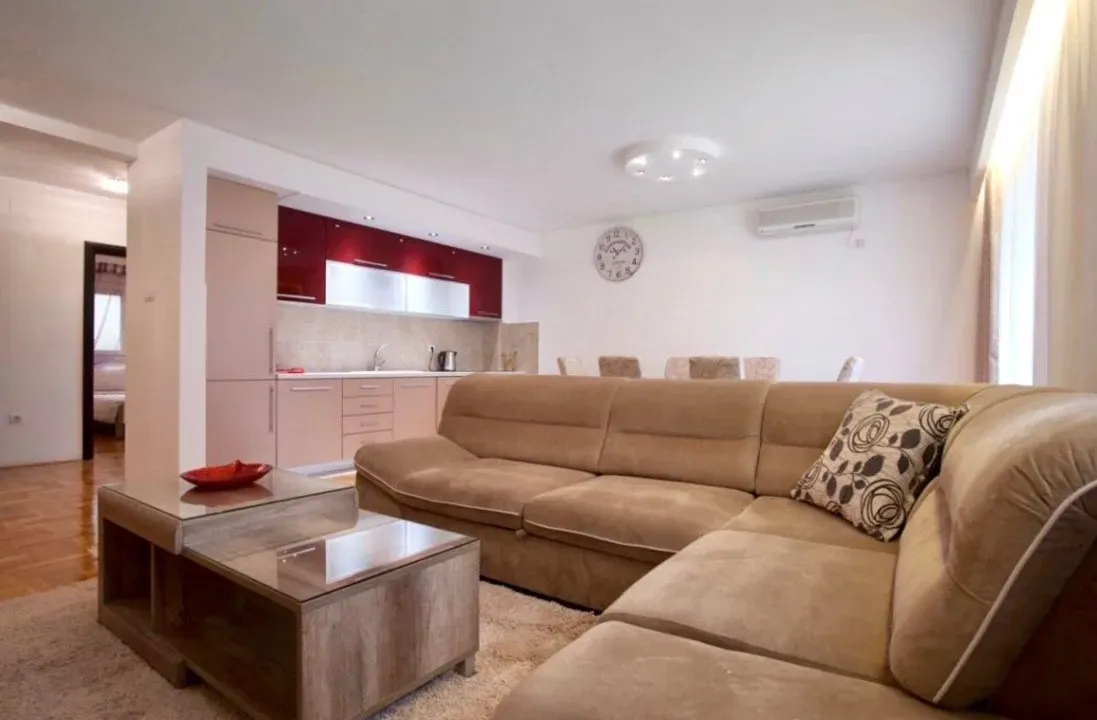 Prodaja, dvosoban stan, 72m², Babin Do, Budva