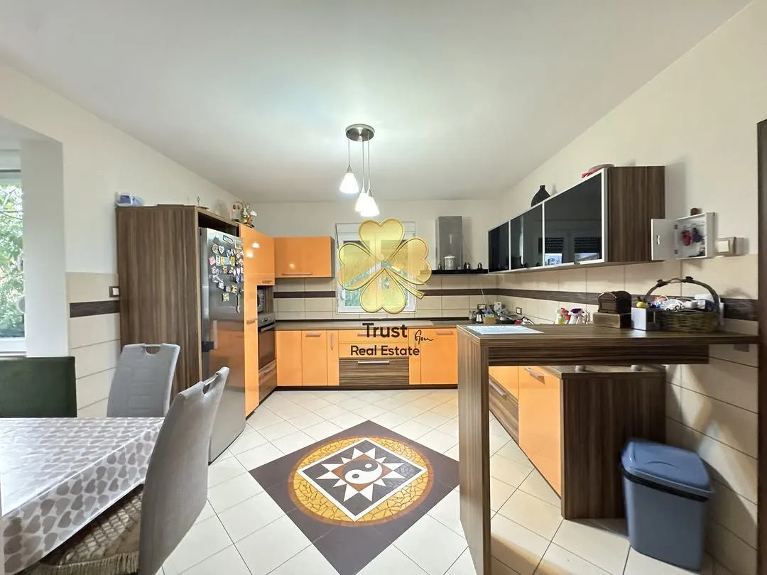Prodaja, kuća, 175m², Podgorica, Crna Gora