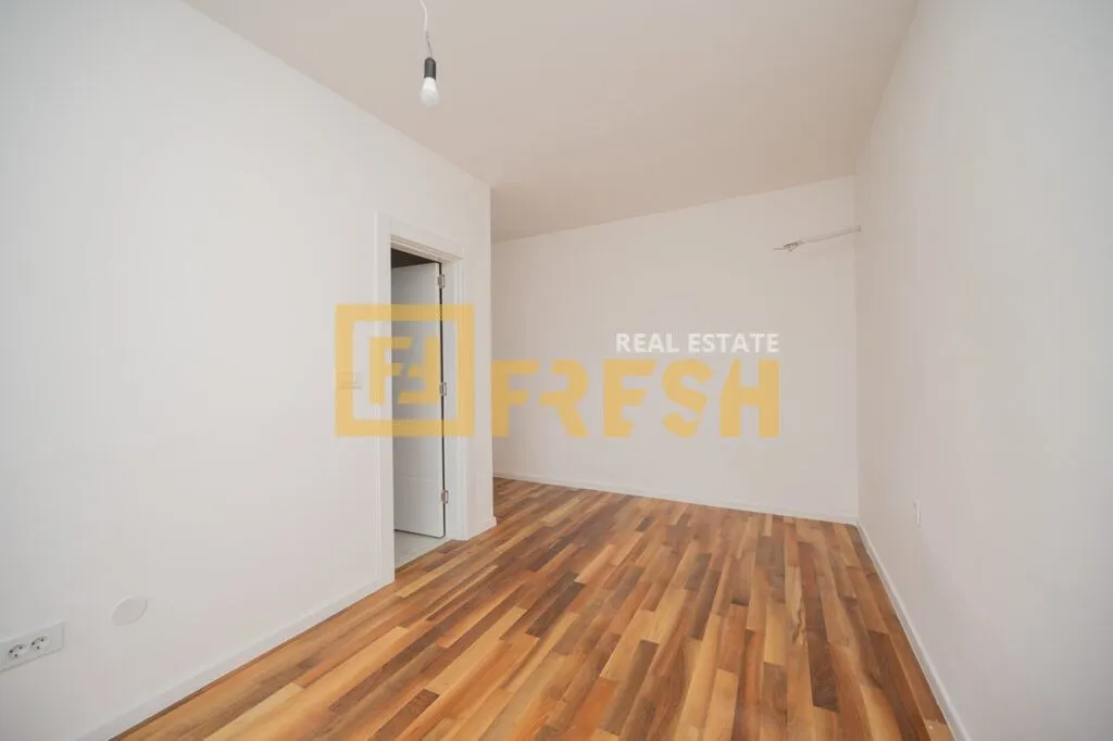 Prodaja, trosoban stan, 131m², Krivi Most, Podgorica