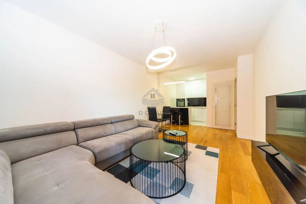 Rent, one bedroom apartment, 49m², Central Point, Podgorica