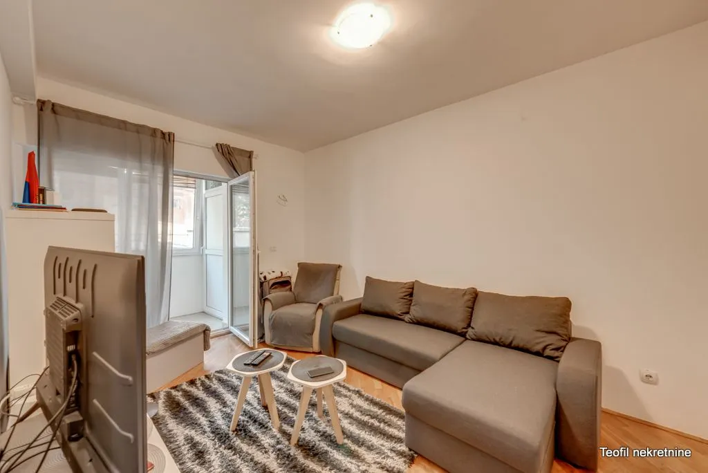Prodaja, trosoban stan, 71m², Brace Jerković, Voždovac Sve Podlokacije