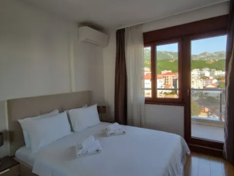 Rent, apartment, 100m², Bečići, Budva - image 3