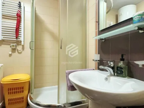 Izdavanje, dvosoban stan, 55m², Stari Aerodrom, Podgorica - image 17