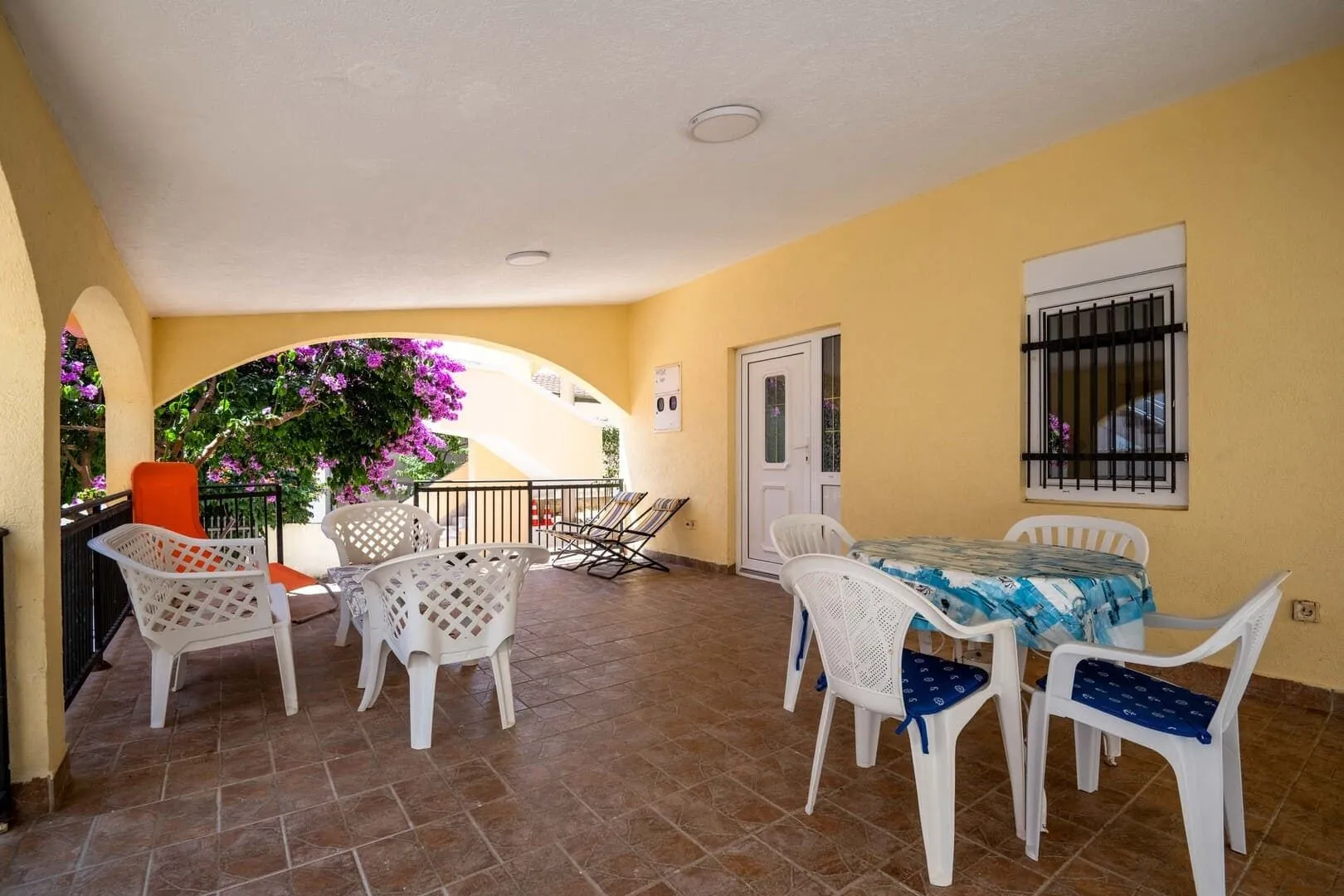 Sale, house, 195m², Utjeha, Bar