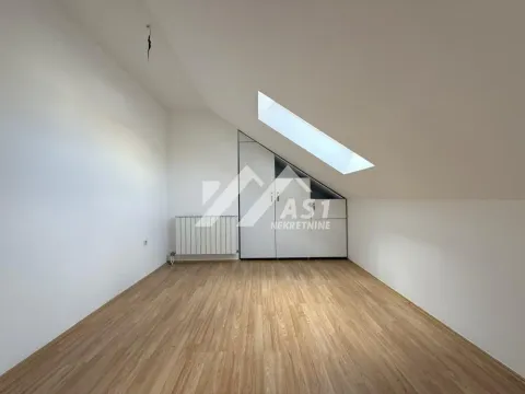 Izdavanje, četvorosoban stan, 80m², Bulevar Oslobodjenja, Novi Sad Sve Podlokacije - image 6