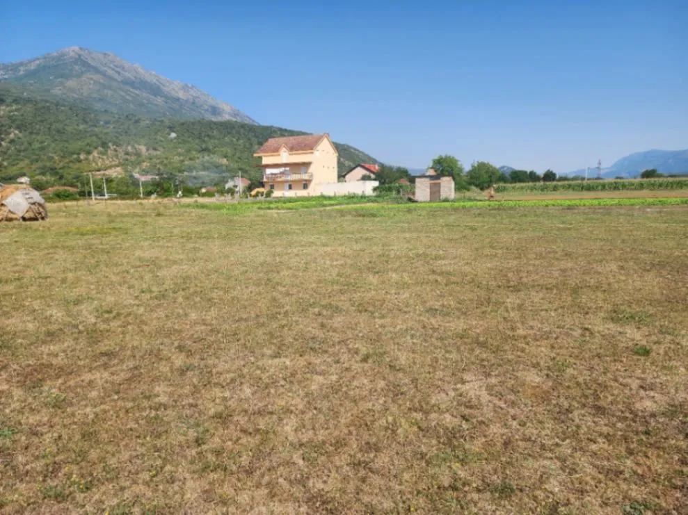 Prodaja, plac, 660m², Grlić, Danilovgrad