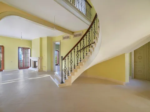 Sale, house, 470m², Reževići, Budva - image 15