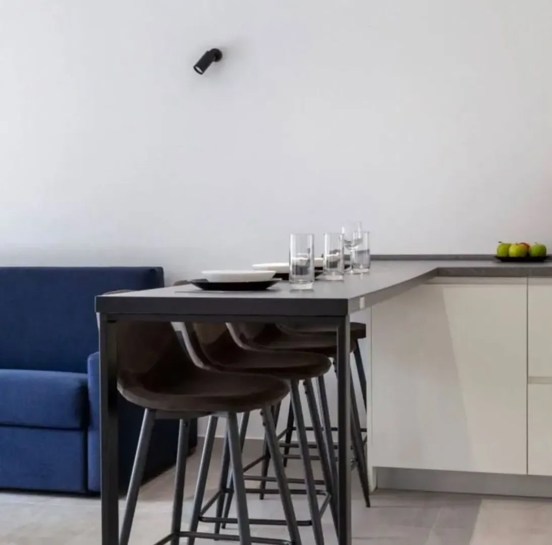 Prodaja, dvosoban stan, 73m², Škaljari, Kotor