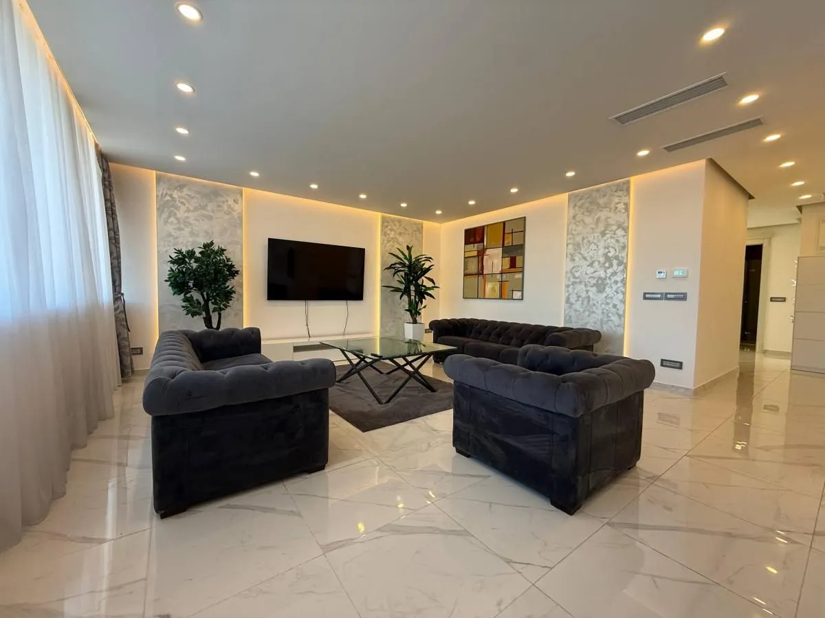 Izdavanje, stan, 98m², Tatarsko brdo, Petrovaradin
