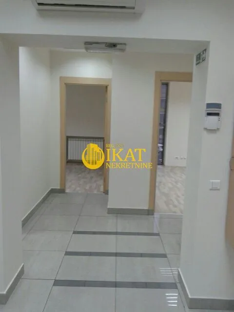 Rent, office space, 210m², Stari Grad, Beograd