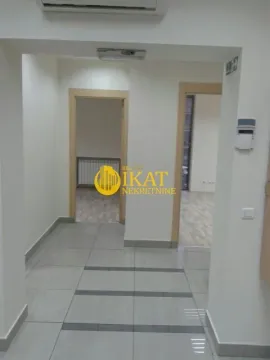 Rent, office space, 210m², Stari Grad, Beograd - image 12