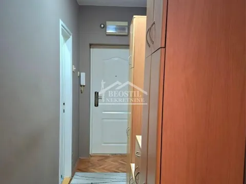 Prodaja, trosoban stan, 73m², Karaburma, Palilula Sve Podlokacije - image 3