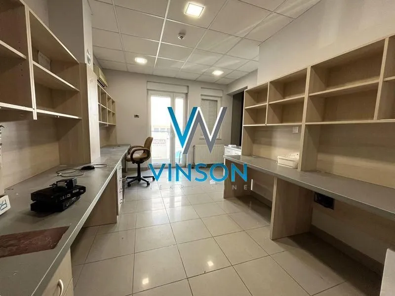 Sale, office space, 305m², Centar, Novi Sad