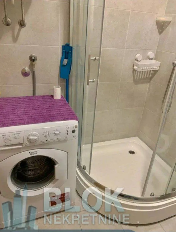 Izdavanje, jednosoban stan, 46m², Stari Aerodrom, Podgorica