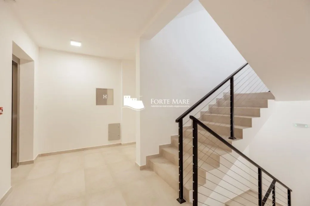 Prodaja, dvosoban stan, 76m², Sutorina, Herceg Novi
