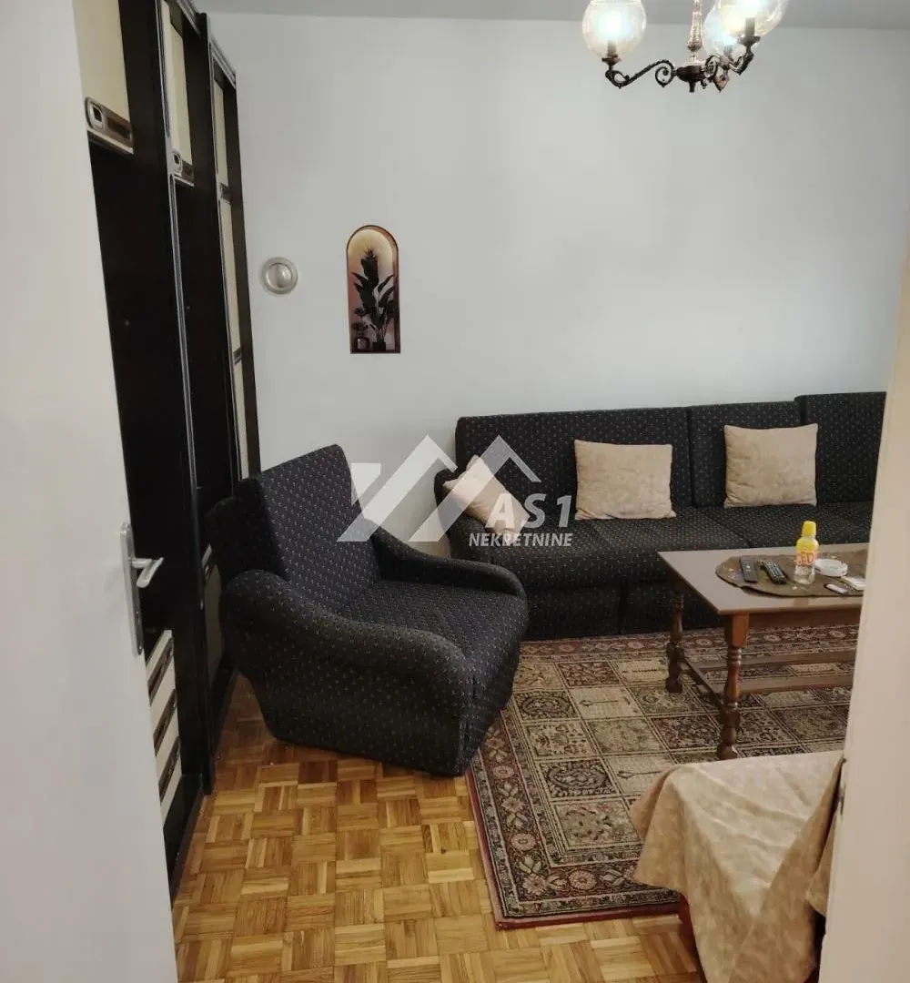 Izdavanje, jednosoban stan, 38m², Sajam, Novi Sad Sve Podlokacije