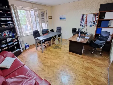 Prodaja, stan, 32m², Podgorica, Crna Gora - image 1