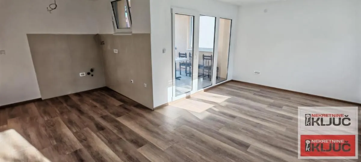 Sale, three bedroom apartment, 67m², Petrovaradin, Novi Sad