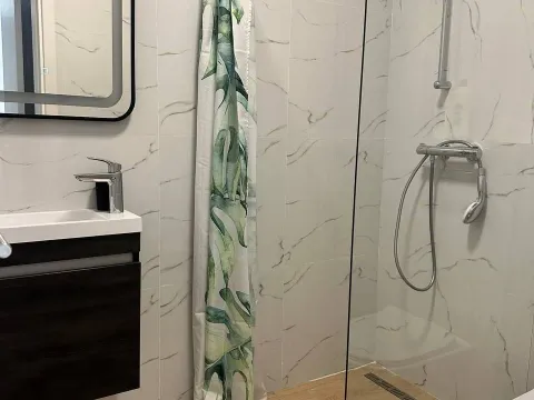 Prodaja, trosoban stan, 103m², Bečići, Budva - image 2