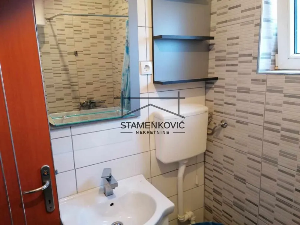 Prodaja, stan, 22m², Bulevar patrijarha Pavla, Novi Sad Sve Podlokacije