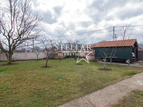 Izdavanje, kuća, 300m², Donji Kokoti, Podgorica - image 24