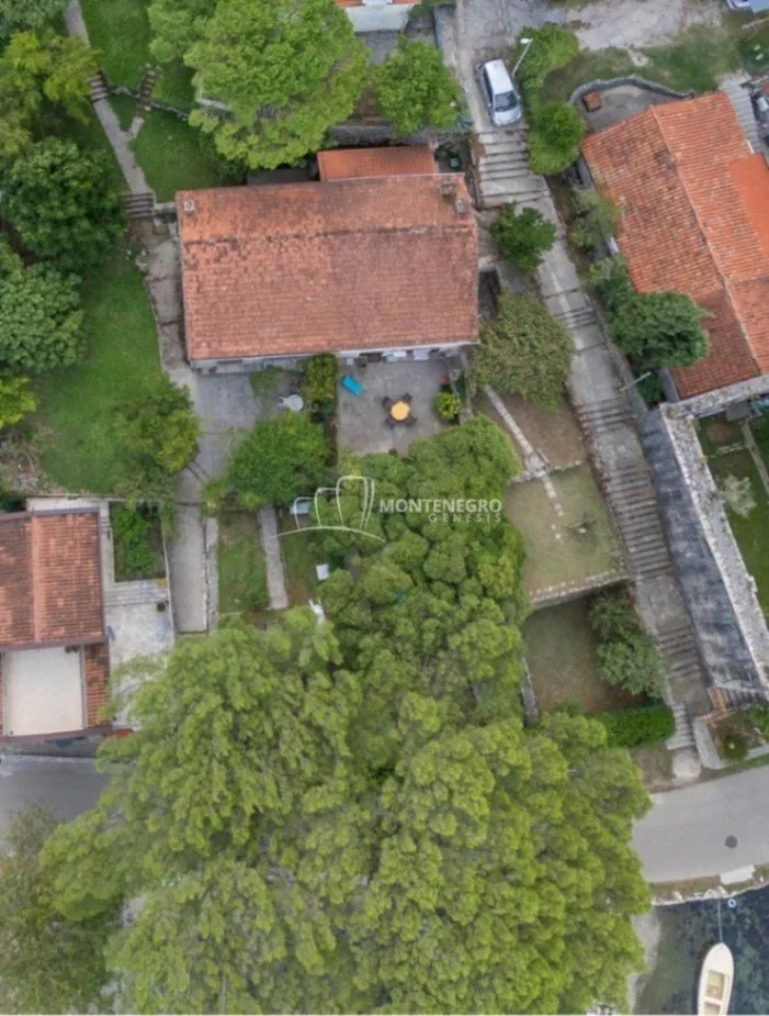 Prodaja, kuća, 170m², Dobrota, Kotor